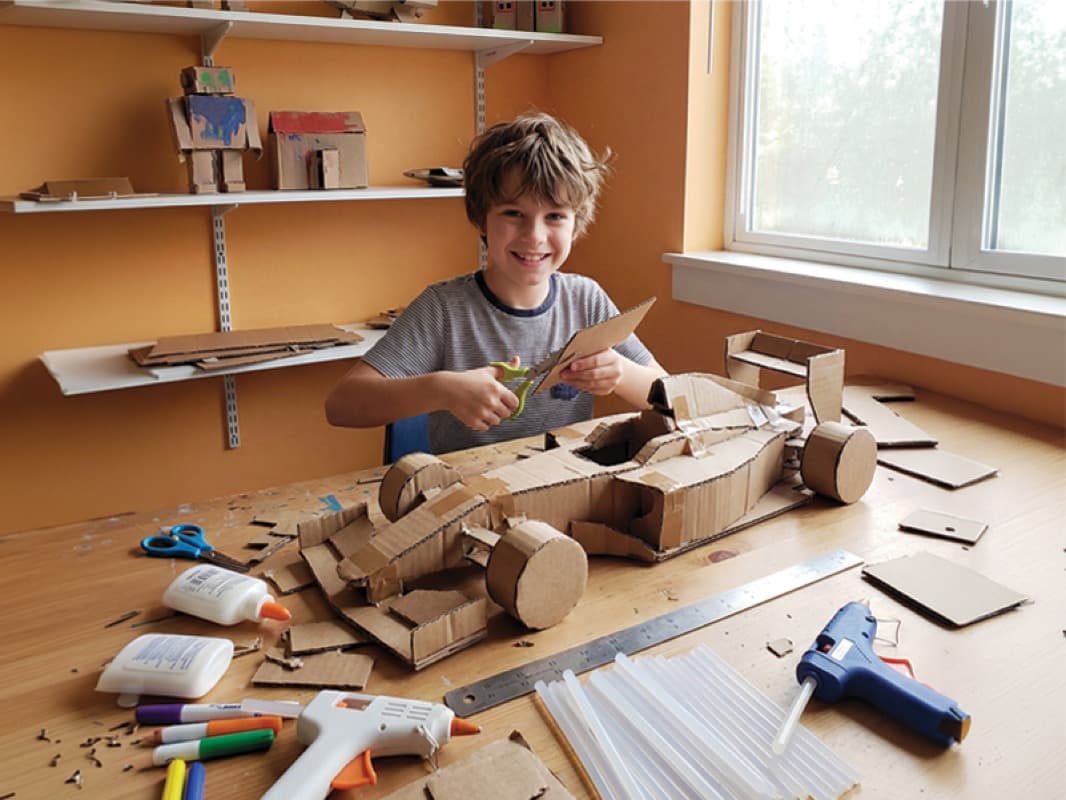 Modelarstwo Kartonowe dla dzieci (6+)